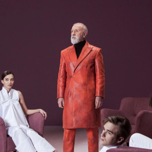 𝐏𝐣𝐞𝐬𝐦𝐚 𝐝𝐚𝐧𝐚 - 'Krive karte' ❤️ (album '𝐌𝐢')

Kako da te nađem sad
Daljine su slijepe
I krive karte 
Za prste se lijepe

#dinomerlin #dinomerlinofficial #svijetmagaze #krivekarte