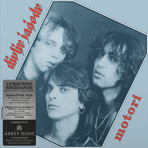 Omot ploče “Motori” Divljih jagoda s članovima benda na plavoj pozadini. 