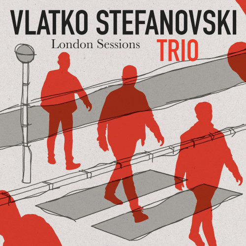 Omot albuma Vlatka Stefanovskog London Sessions prikazuje tri crvene siluete mu&scaron;kih osoba kako prelaze sivu ulicu. 